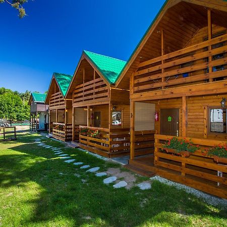 Vila Mala Frajda Pustkowo Exteriér fotografie